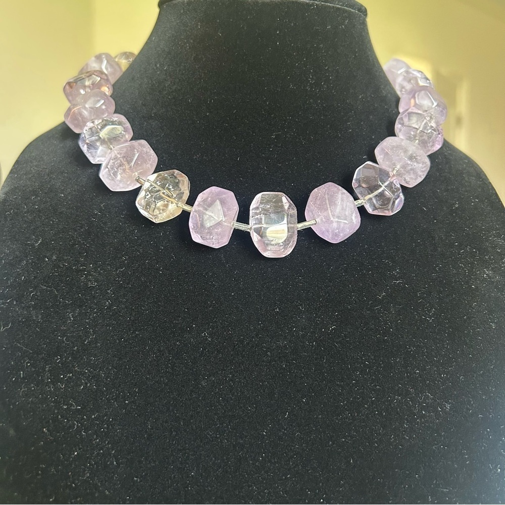 Elegant Purple Beaded Necklace